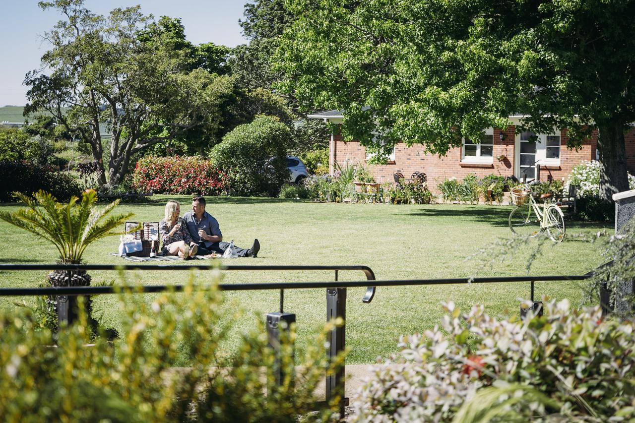 Tuakau Lavalla Estate 게스트하우스 외부 사진
