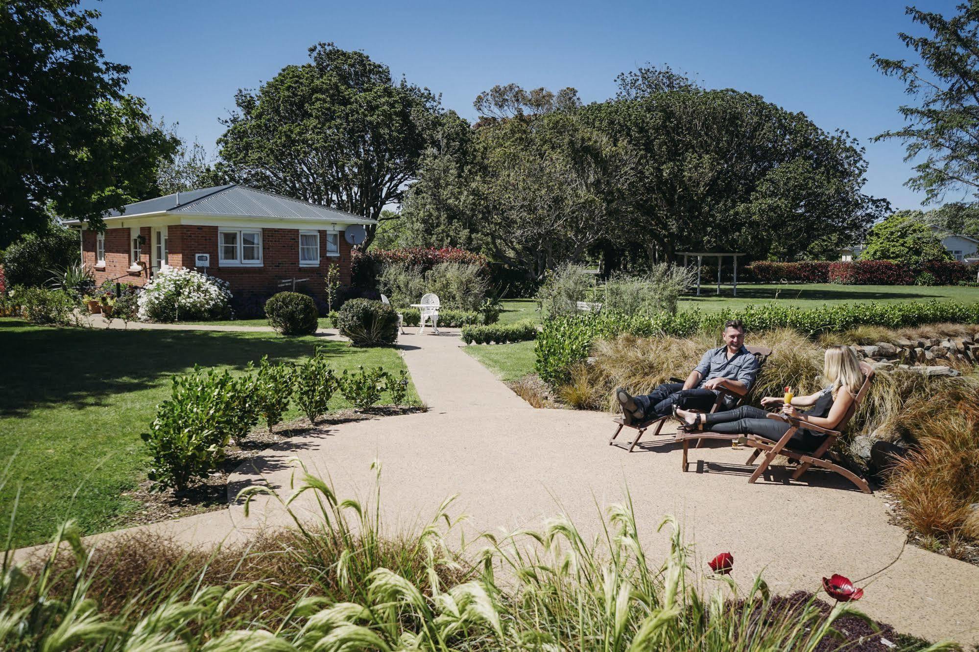 Tuakau Lavalla Estate 게스트하우스 외부 사진